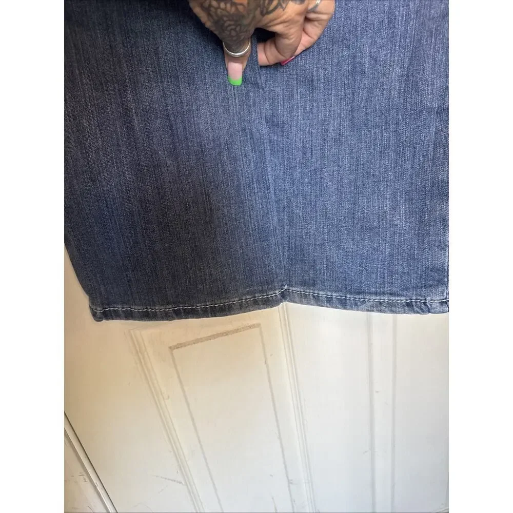 Ariat Real Denim Bootcut Women's Jeans Mid Rise Blue Wash Size 33R Western Style - Picture 3 of 13